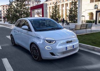 Η Alexa της Amazon συναντά το νέο Fiat 500