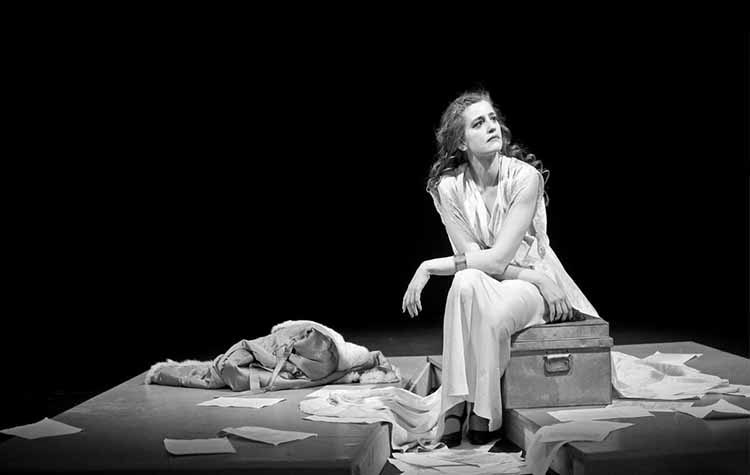 «Για την Ελένη» του Μάνου Καρατζογιάννη με την Μαρία Κίτσου