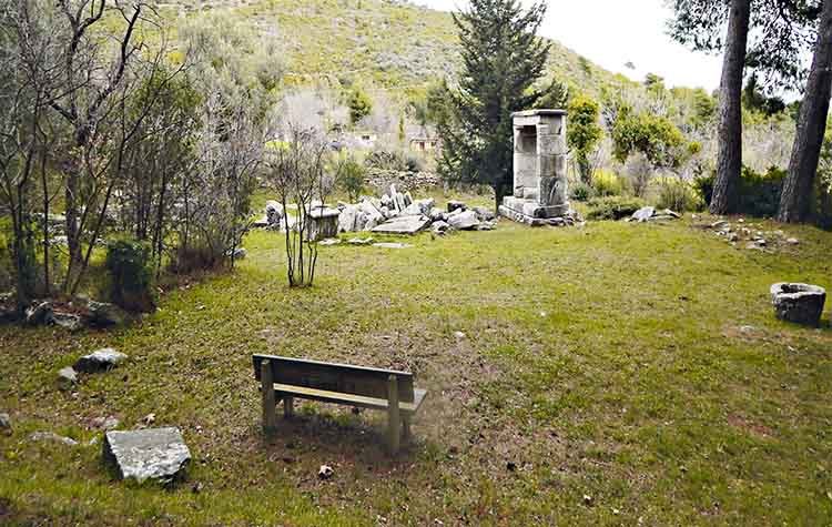 Το άγνωστο Ιερό του Διονύσου Ικαρίας και η γενέτειρα γη του αρχαίου δράματος στον Διόνυσο