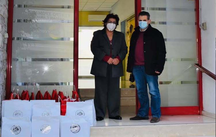 Δώρα στα Ειδικά Σχολεία και στο Πρότυπο Εθνικό Νηπιοτροφείο