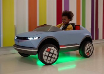 Το mini EV «45» της Hyundai Motor βάζει συναίσθημα στην κίνηση (βίντεο)