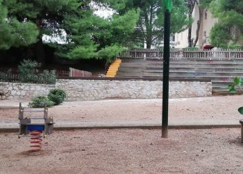 Παρεμβάσεις στην παιδική χαρά του Αγίου Παντελεήμονα