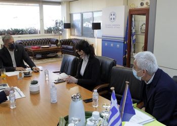 Συνάντηση του περιφερειάρχη Αττικής Γ. Πατούλη με τη δήμαρχο Δ. Κεχαγιά