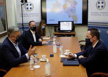 Πρώτη συνάντηση εργασίας Πατούλη - Πέτσα για θέματα της Περιφέρειας