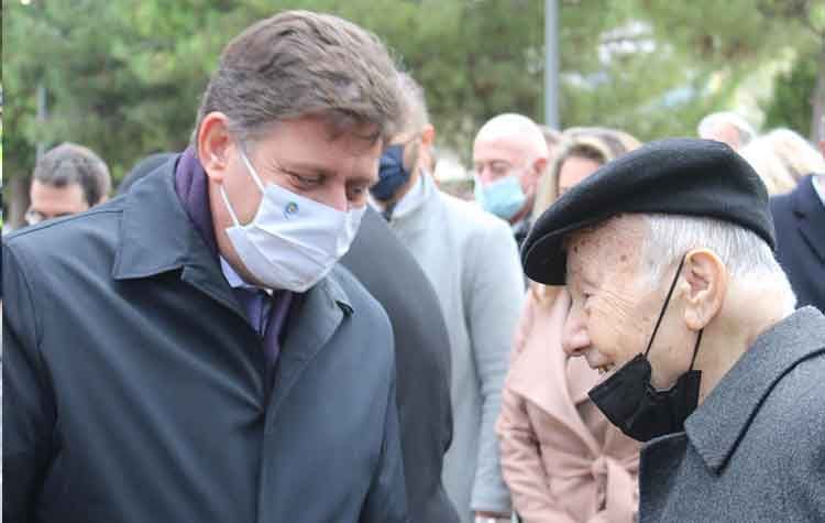 Μ. Βαρβιτσιώτης για Ημέρα Μνήμης θυμάτων Ολοκαυτώματος: «Ποτέ ξανά»