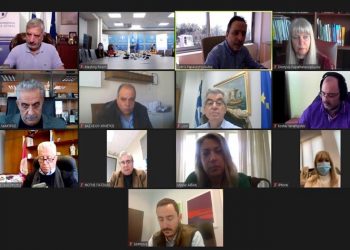 Διαδικτυακή συνάντηση Δήμων - Περιφερειάρχη: Στο επίκεντρο τα ΚΕΠ Υγείας