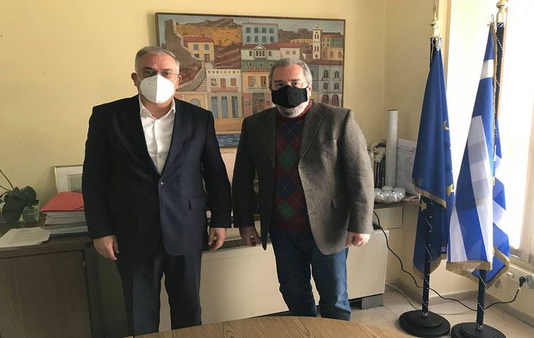 Συνάντηση του δημάρχου Καισαριανής με τον Τάκη Θεοδωρικάκο