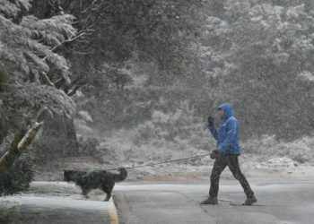 Θερμαινόμενη αίθουσα και φαγητό στις ευάλωτες ομάδες