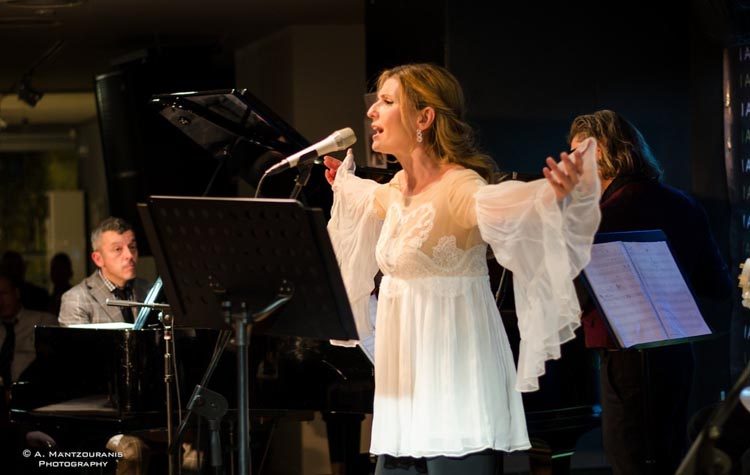 Ερωτική διαδικτυακή συναυλία με την Όλγα Βενέτη στις 14 Φεβρουαρίου