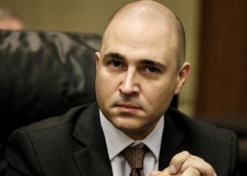 Επίθεση με γκαζάκια στο σπίτι του Κώστα Μπογδάνου στην Κηφισιά