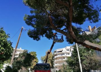 «Τα συνεργεία του Δήμου Αμαρουσίου επιχειρούν αδιάκοπα για την αποκατάσταση των προβλημάτων»