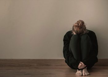 Η κατάθλιψη εν μέσω της πανδημίας του Covid-19 σε πρώτο πλάνο