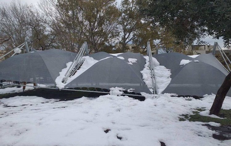 «Από τύχη δεν θρηνήσαμε θύματα από τα σκίαστρα που βάλατε κ. Αμπατζόγλου σε Άγιο Θωμά και Ψαλίδι»