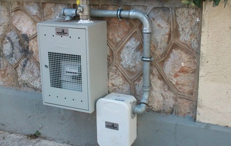 Νέες δωρεάν συνδέσεις με φυσικό αέριο για δημοτικά κτήρια και σχολεία