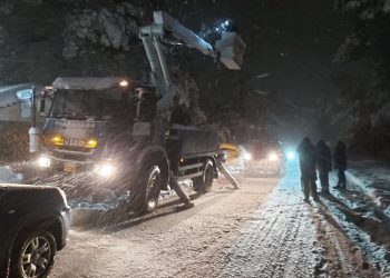 Ολονύχτια «μάχη» με την κακοκαιρία στον Δήμο Διονύσου