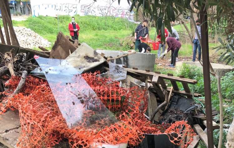 «Νίκη των Πολιτών»: Καθαρισμός στο Κοντόπευκο δια… χειρός νεολαίας