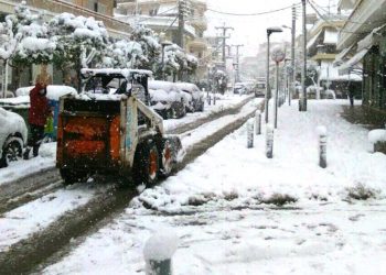 Β. Ζορμπάς: «Συνεχείς καθαρισμοί δρόμων έως και την Τετάρτη»
