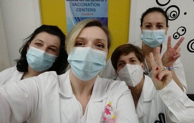 Ένα μεγάλο «ευχαριστώ» στις Μαίες του Κέντρου Υγείας Αγίας Παρασκευής