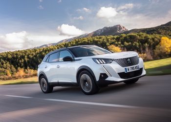1ο βραβείο για το Peugeot e-2008 στην κατηγορία των ηλεκτρικών SUV