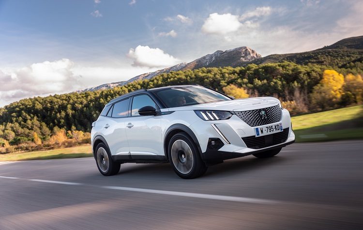 1ο βραβείο για το Peugeot e-2008 στην κατηγορία των ηλεκτρικών SUV