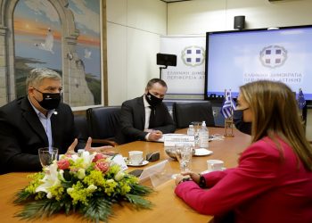 Ζ. Ράπτη: Συνάντηση με τον Γ. Πατούλη για την προάσπιση της ψυχικής υγείας