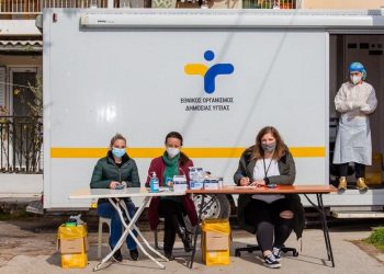 Τρία κρούσματα Covid-19 σε 222 τεστ στις εργατικές κατοικίες στην Κηφισιά