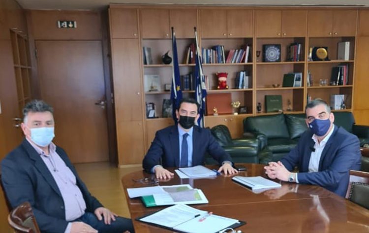 Συνάντηση Κωνσταντάτου με τον υπουργό Περιβάλλοντος και ατζέντα τον Υμηττό