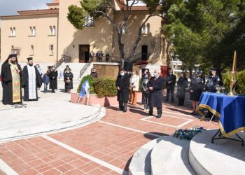 Με δοξολογία, επιμνημόσυνη δέηση και κατάθεση στεφάνων ο εορτασμός της 25ης Μαρτίου