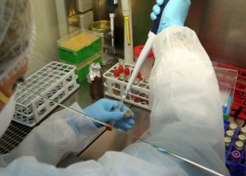 «Χτύπημα» κορωνοϊού με 6 κρούσματα - Έκτακτο Δ.Σ. το απόγευμα