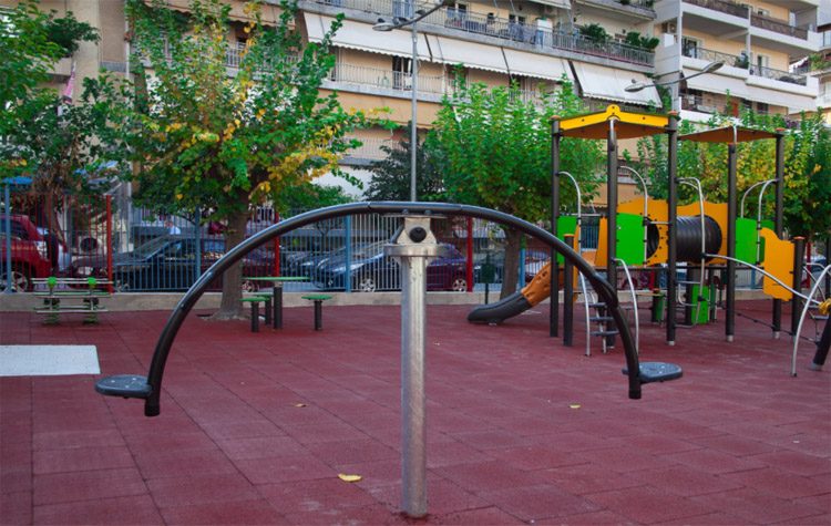 Στην τήρηση των μέτρων προστασίας στις παιδικές χαρές καλεί ο Δήμος