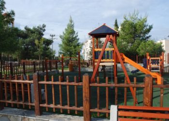 Ομαλή η πρεμιέρα λειτουργίας των παιδικών χαρών