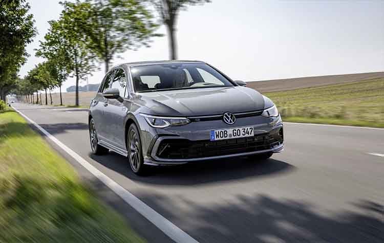 Νέες εκδόσεις Volkswagen Golf: Mild-hybrid με 130 ίππους και R-Line