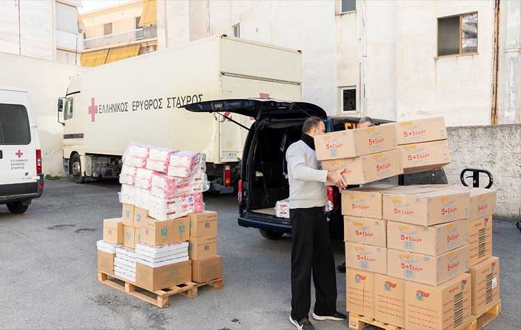ΑΒ Βασιλόπουλος: Στήριξη στους σεισμόπληκτους Ελασσόνας και Τυρνάβου