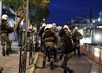 Επίδοση ψηφίσματος στο Α.Τ. του Δήμου για τα βίαια επεισόδια στη Νέα Σμύρνη