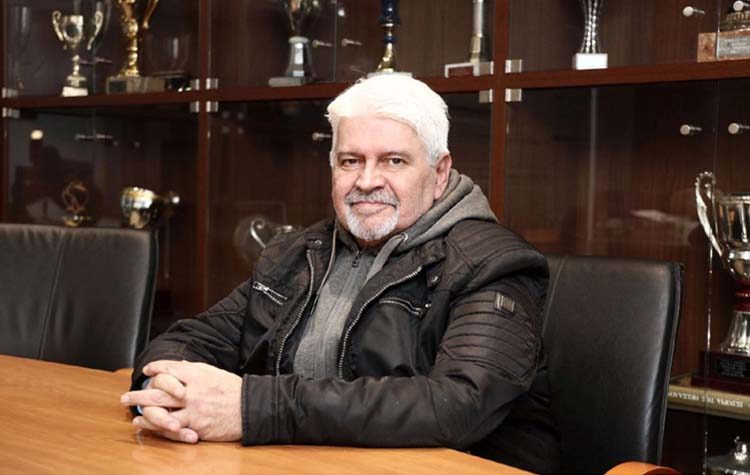 Συγχαρητήρια δημάρχου για την επανεκλογή του Γιώργου Καραμπέτσου