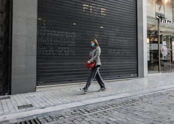 Κορωνοϊός: 2.215 νέα κρούσματα - 451 διασωληνωμένοι - 32 θάνατοι