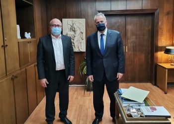 Η υποστήριξη της τοπικής κοινωνίας στο επίκεντρο της συνάντησης Μπάμπαλου - Βορίδη