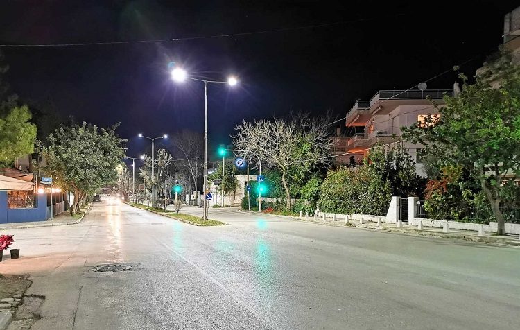 Συνεχίζονται οι εργασίες ηλεκτροφωτισμού στον Δήμο