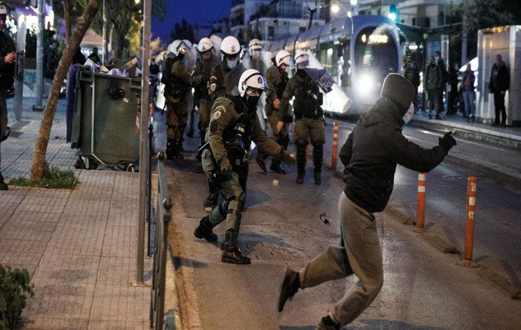 Δήμος Νέας Σμύρνης: «Καταδικαστέα η βία απ’ όπου κι αν προέρχεται»