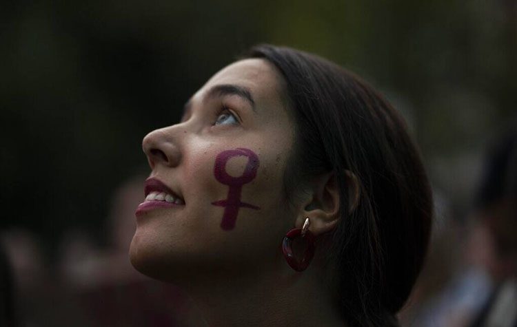 «Είμαστε Μαζί Σου»: Φόρος τιμής της Διοίκησης στην Παγκόσμια Ημέρα Γυναίκας