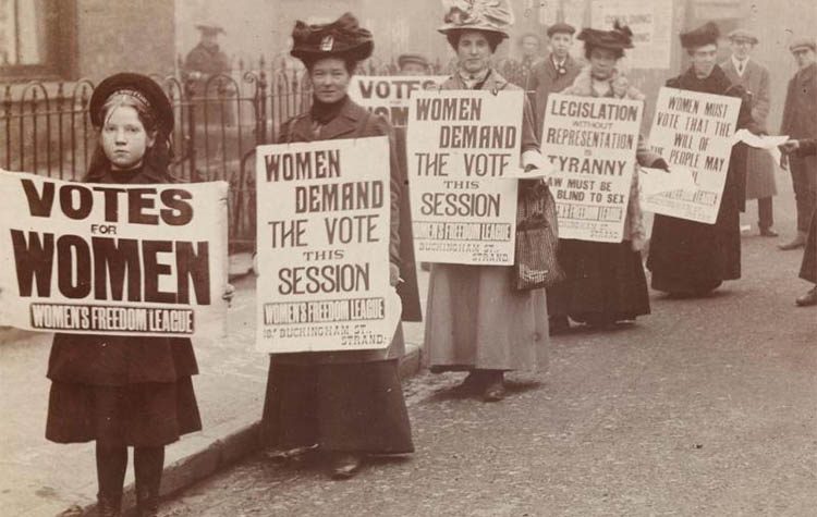 Οι τρεις γυναίκες δήμαρχοι Δήμων της Αττικής μιλούν για τον ρόλο της γυναίκας σήμερα