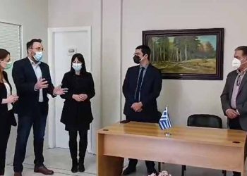 «Πεντέλη 2020»: «Μεταφορά πυλώνων: Έργο για την κοινωνία και όχι για επικοινωνιακή καπηλεία»