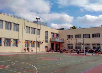 «Πρότυπα - Πειραματικά σχολεία: Νέα βαθιά ταξική επίθεση στο δημόσιο δωρεάν σχολείο»