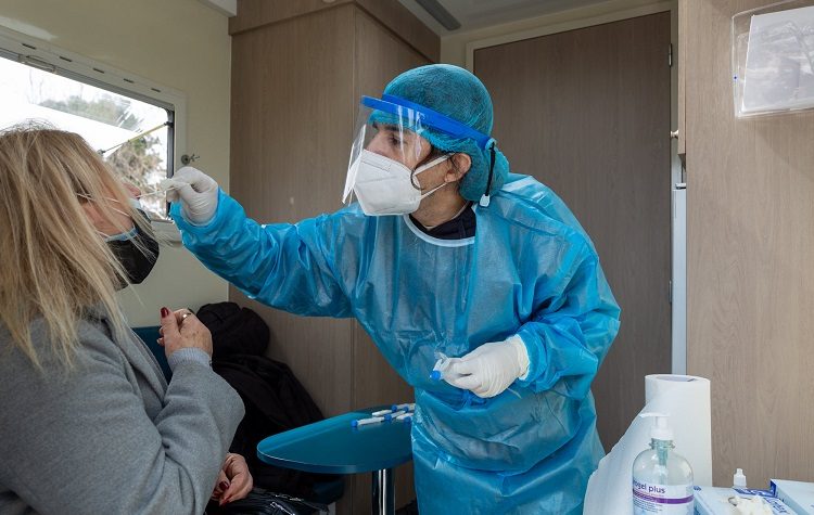 608 rapid tests στη Νέα Ερυθραία - 10 θετικά