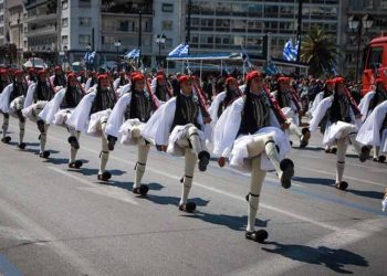 Ελληνική Επανάσταση: Με κάθε επισημότητα