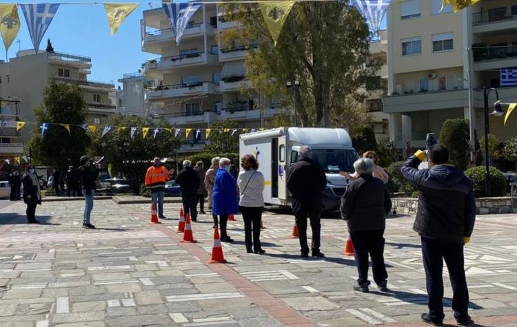 Μαζικά τεστ, μονοψήφια κρούσματα σε Χολαργό και Παπάγου
