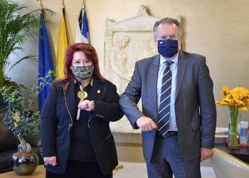 Συνάντηση Κουμουτσάκου - Θωμαΐδου στο Δημαρχείο Νέας Ιωνίας