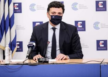 Ανεμβολίαστοι: Υποχρεωτικά τεστ Covid σε ιδιωτικές δομές με δαπάνη τους