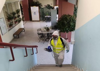 Με ειδικό σύστημα εκνέφωσης η απολύμανση των Λυκείων