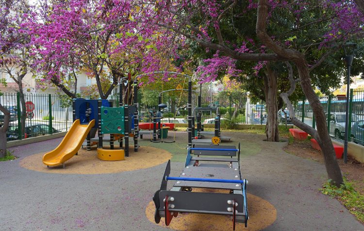 Ψηλά στην ατζέντα της διοίκησης η φροντίδα των παιδικών χαρών